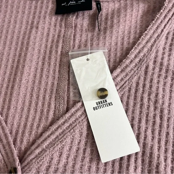 NWT Urban Outfitters mauve Button-Down Shirt - Picture 6 of 9